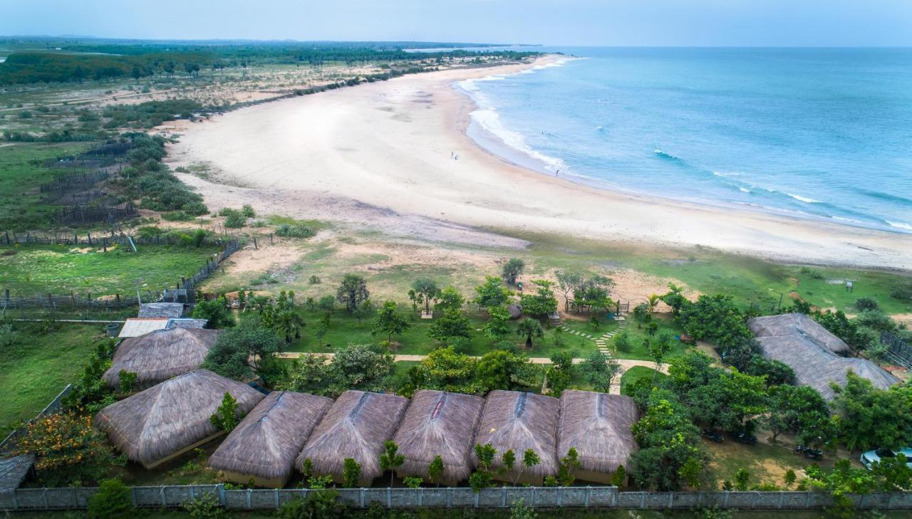 Blue Waters Hotel อารูกัมเบย์ ภายนอก รูปภาพ