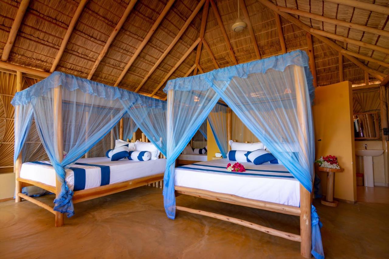 Blue Waters Hotel อารูกัมเบย์ ภายนอก รูปภาพ