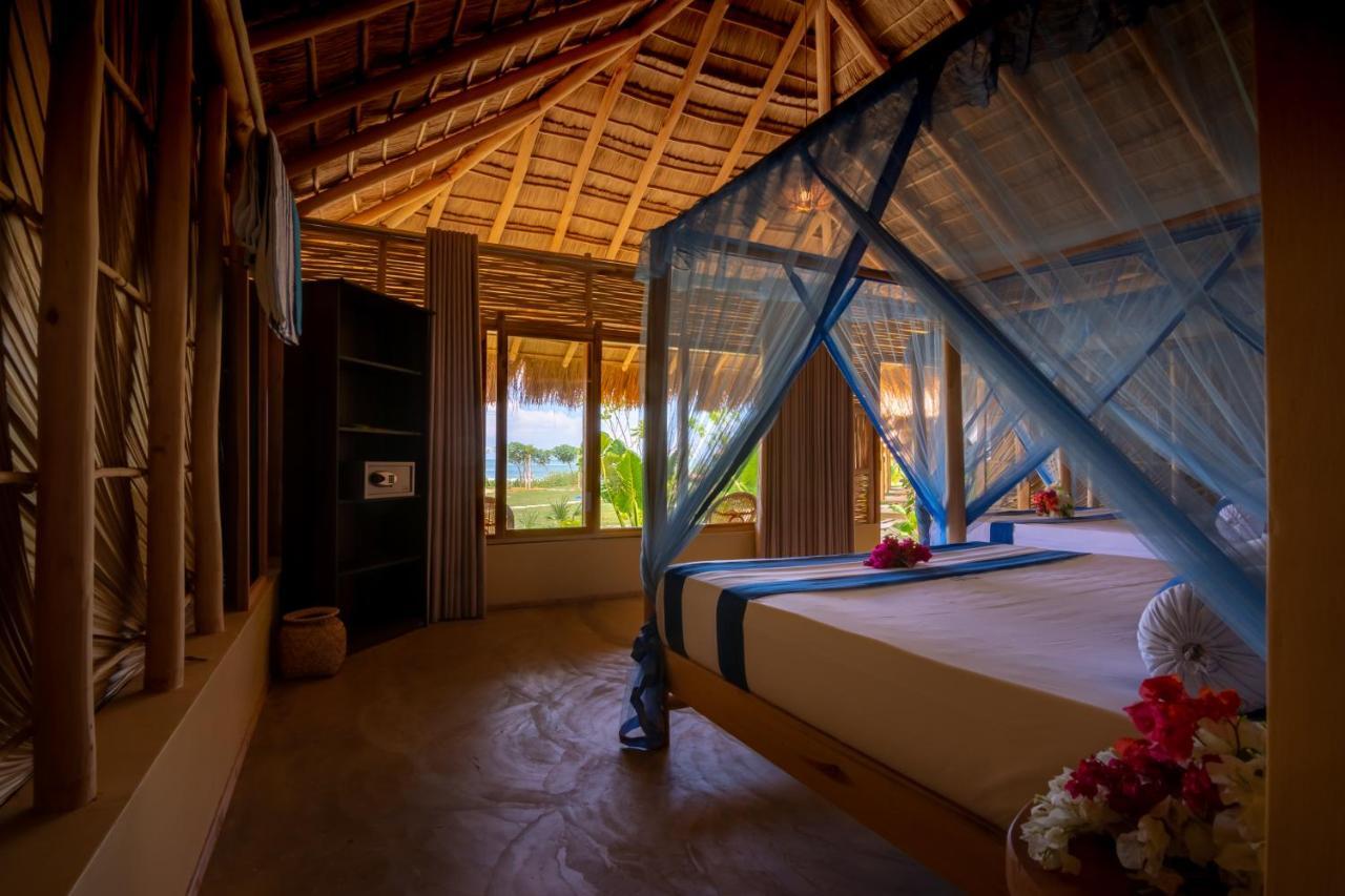 Blue Waters Hotel อารูกัมเบย์ ภายนอก รูปภาพ