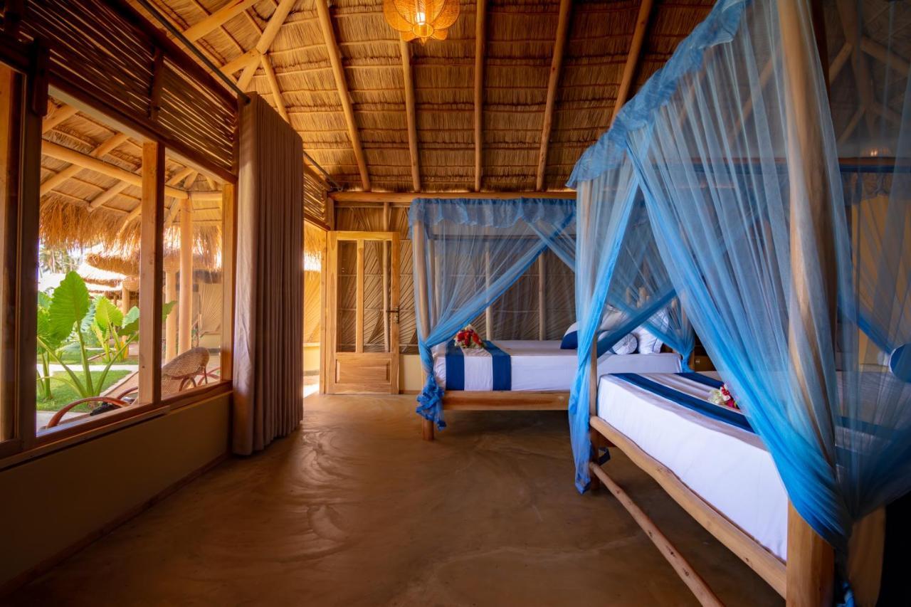 Blue Waters Hotel อารูกัมเบย์ ภายนอก รูปภาพ